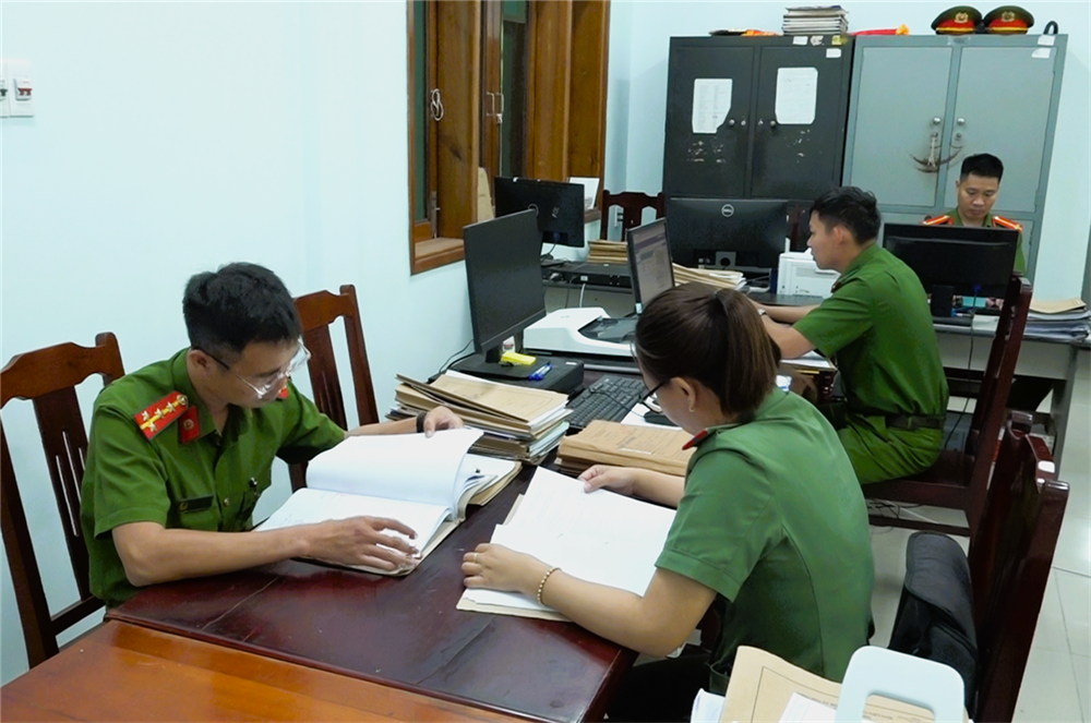Trại Tạm giam Công an tỉnh phối hợp với các đơn vị nghiệp vụ, rà soát các phạm nhân đủ điều kiện xét đặc xá.