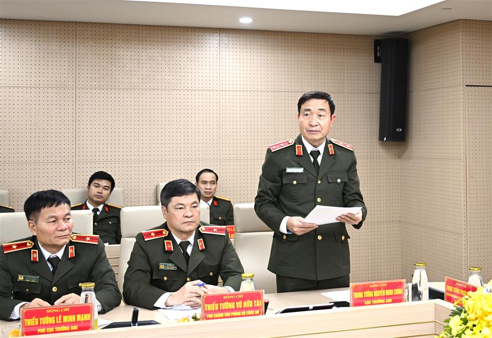 Trung tướng Nguyễn Minh Chính, Cục trưởng Cục An ninh mạng và phòng chống tội phạm sử dụng công nghệ cao.