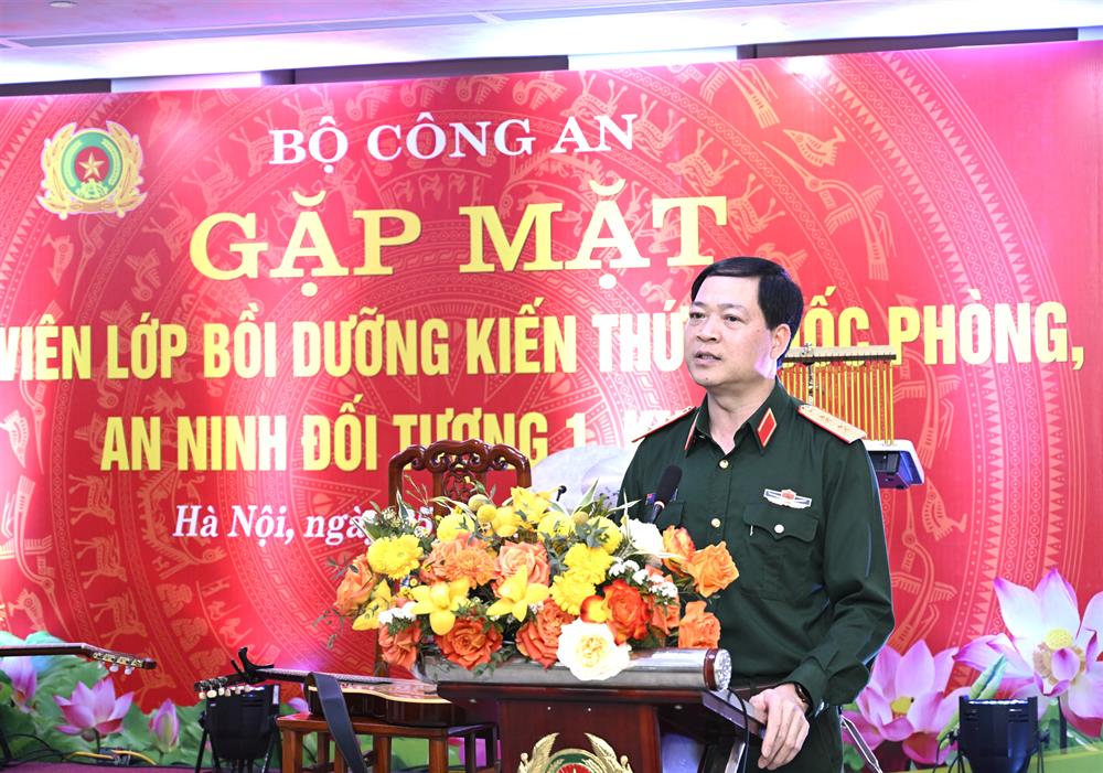 Trung tướng Đào Tuấn Anh phát biểu tại buổi gặp mặt.