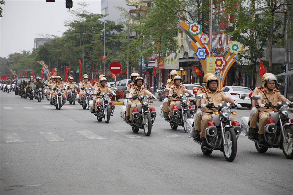 Công an Thái Bình ra quân tuần tra kiểm soát vũ trang phòng, chống tội phạm dịp nghỉ lễ 30/4 - 01/5/2025