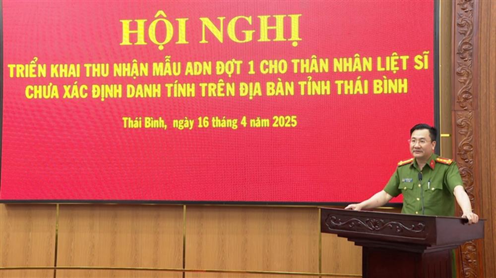 Đại tá Phạm Thanh Tiến - Phó Giám đốc Công an tỉnh phát biểu tại Hội nghị.