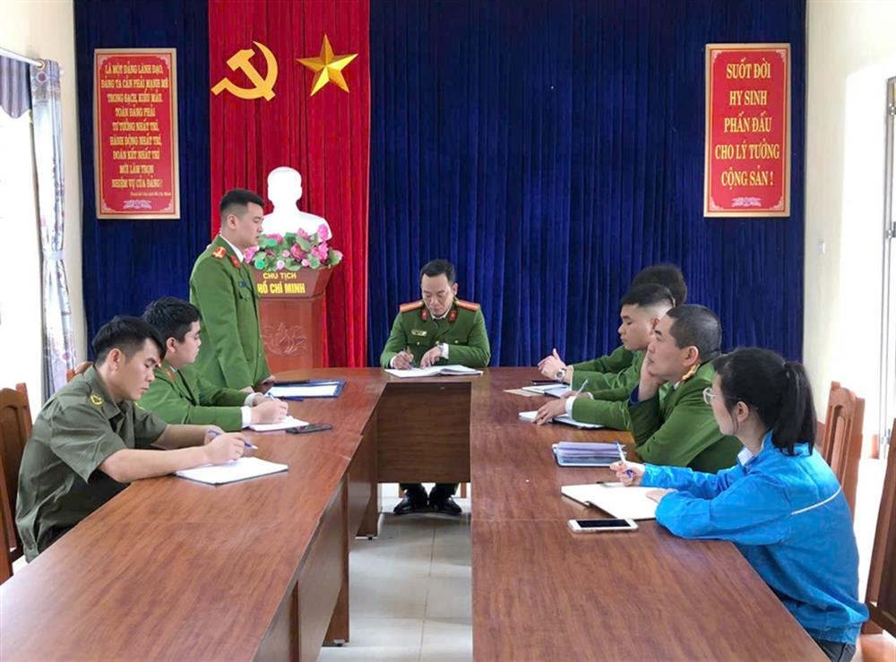 Thượng úy Đặng Đình Đăng luôn chủ động tham mưu với chính quyền địa phương, Trưởng Công an xã triển khai các kế hoạch bảo đảm ANTT ngay tại cơ sở.