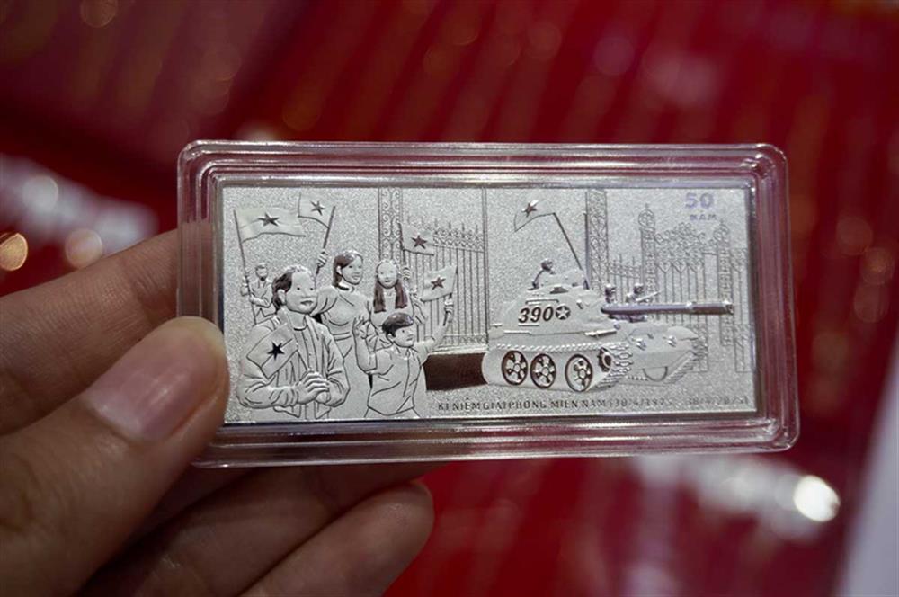 Người dân cần thận trọng khi tham gia mua hàng trên mạng nói chung, đầu tư vàng bạc, trang sức nói riêng.