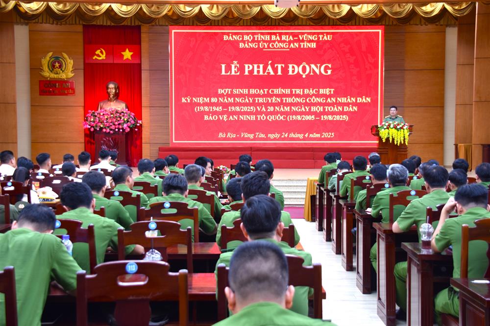 Toàn cảnh Hội nghị.