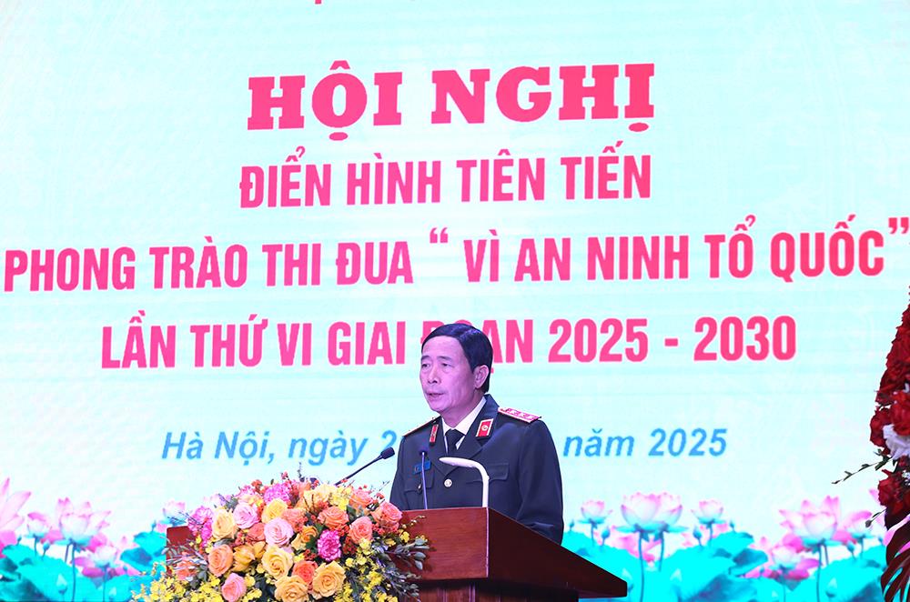 Thứ trưởng Lê Quốc Hùng phát biểu tại Hội nghị.
