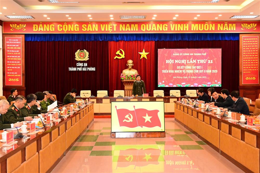 Quang cảnh hội nghị