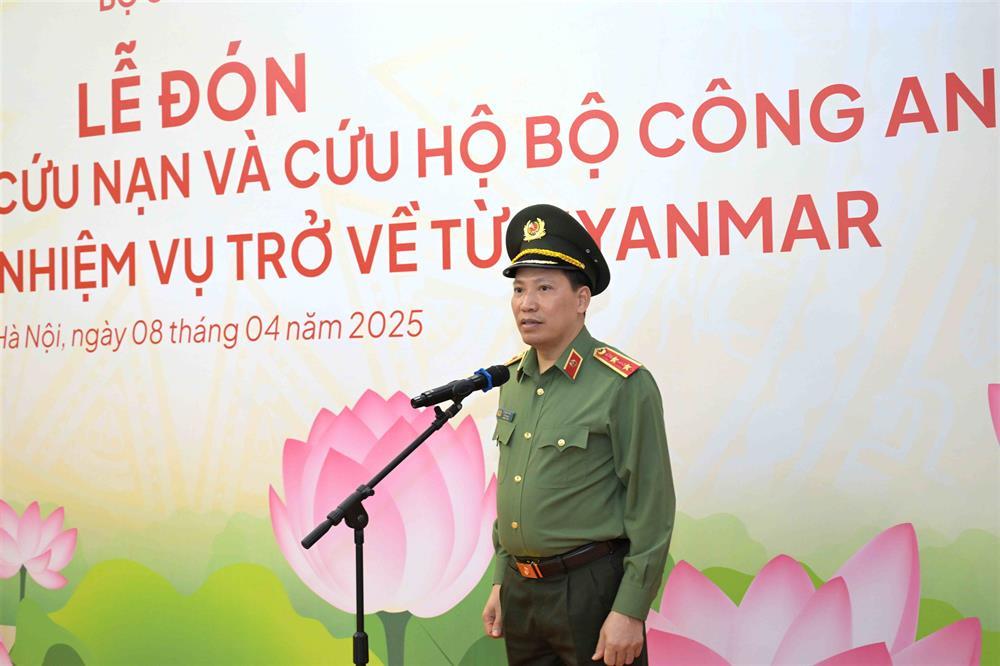 Thứ trưởng Lê Văn Tuyến phát biểu tại buổi Lễ.
