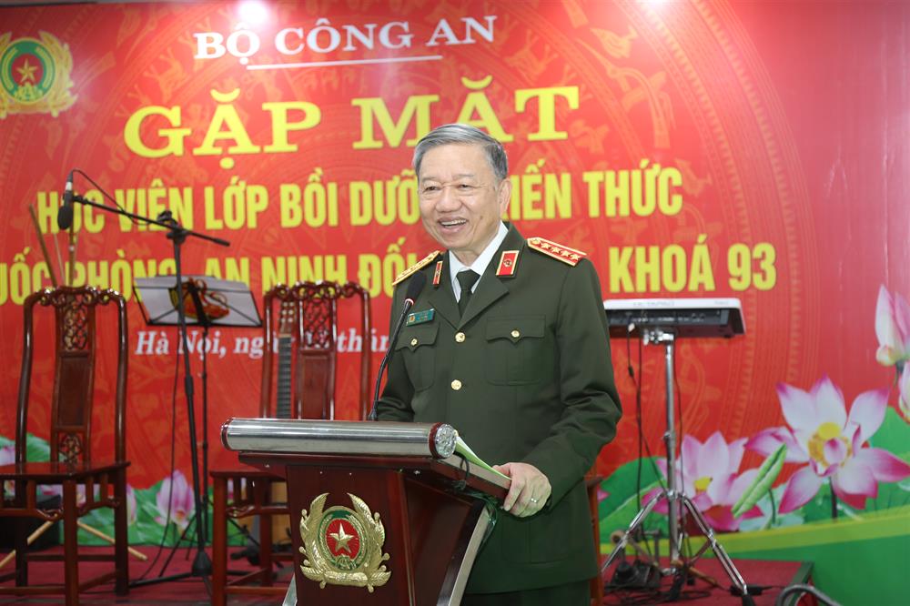 Bộ trưởng Tô Lâm phát biểu tại buổi gặp mặt.