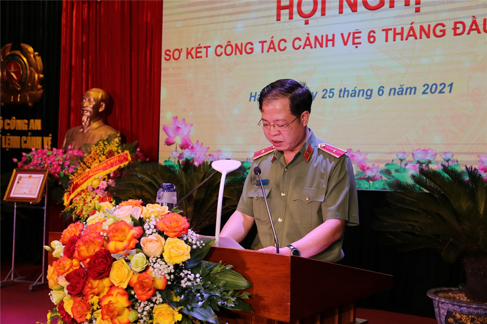 Thiếu tướng Trần Hải Quân, Tư lệnh Cảnh vệ phát biểu tại Hội nghị.