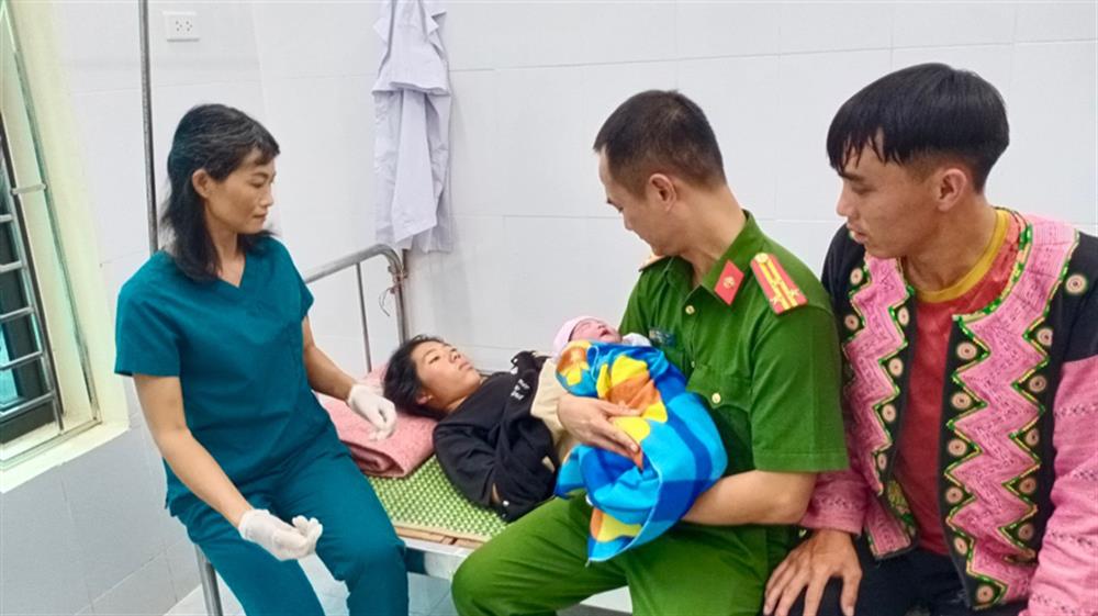 Dưới sự hỗ trợ của Thượng tá Nguyễn Minh Tú, cháu bé cùng sản phụ đều khỏe mạnh.