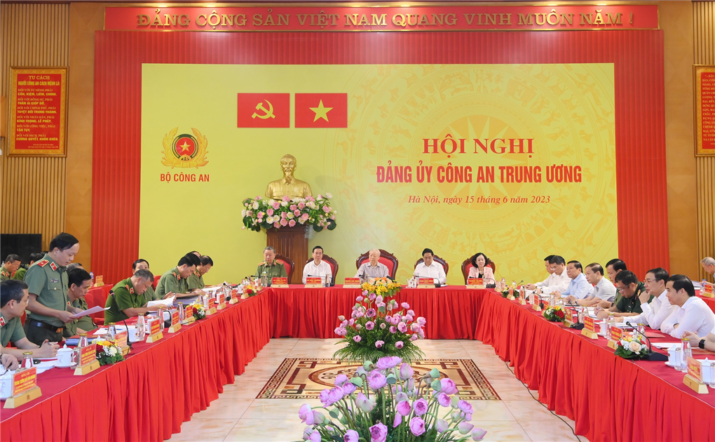 Toàn cảnh Hội nghị.