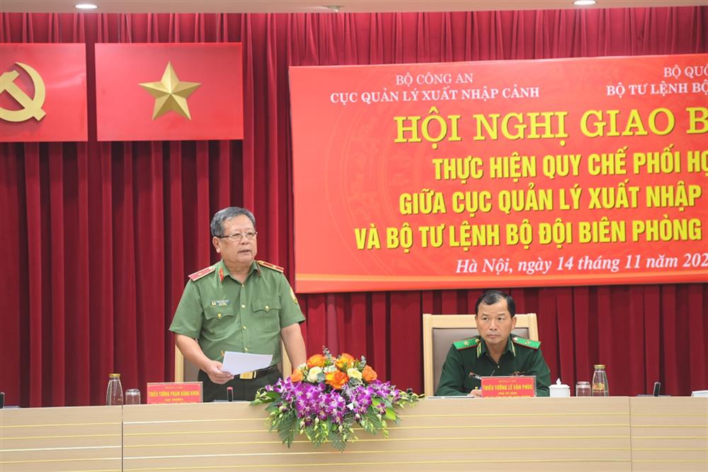 Thiếu tướng Phạm Đăng Khoa, Cục trưởng Cục Quản lý XNC Bộ Công an phát biểu tại Hội nghị.