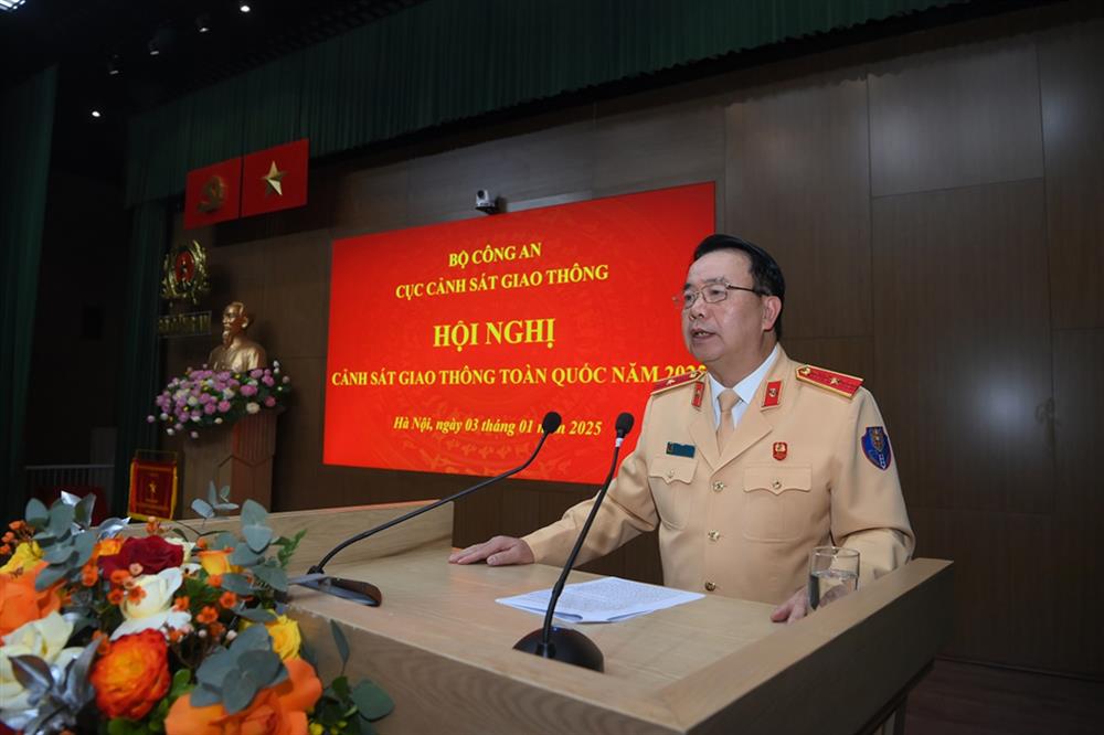 Thiếu tướng Nguyễn Văn Trung, Cục trưởng Cục CSGT chủ trì Hội nghị.