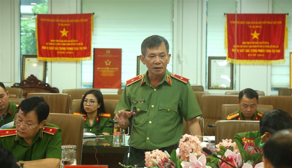 Các đại biểu phát biểu tại Hội nghị.