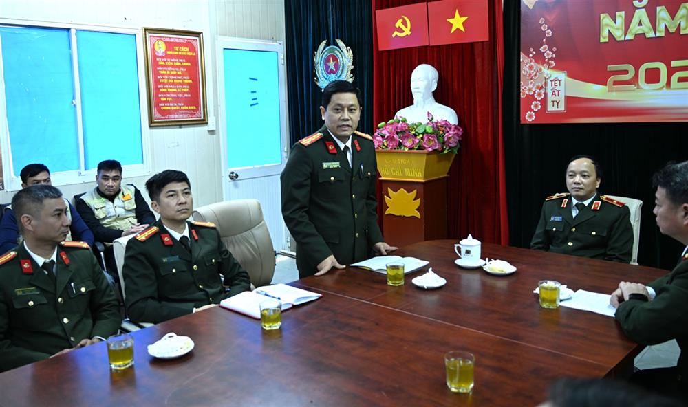 Đại tá Nguyễn Hồng Nguyên, Phó Chánh Văn phòng Bộ phát biểu tại buổi kiểm tra tiến độ Dự án.
