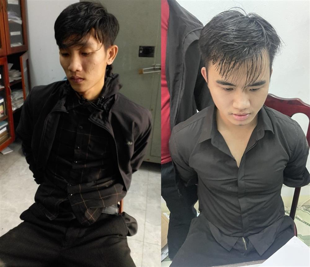 Trần Văn Trí (trái) và Nguyễn Mạnh Cường bị bắt giữ.
